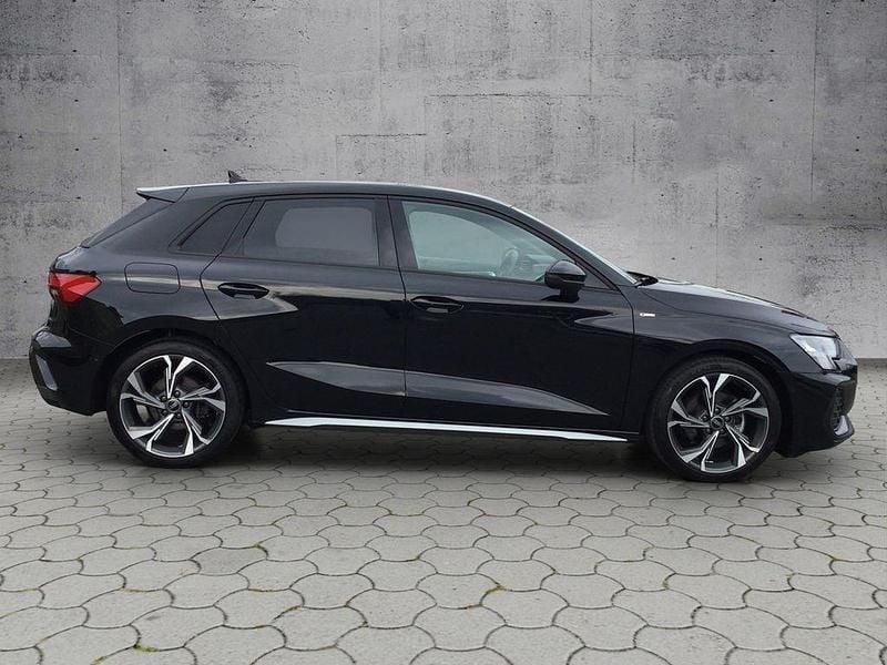 Gebraucht Audi A3 S-Line 150 PS (110 kW) 2025 Mythosschwarz metallic Limousine