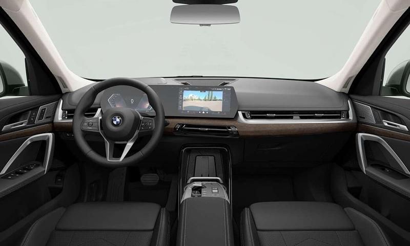 Neu BMW X1 xLine 170 PS (125 kW) 2025 Silber SUV