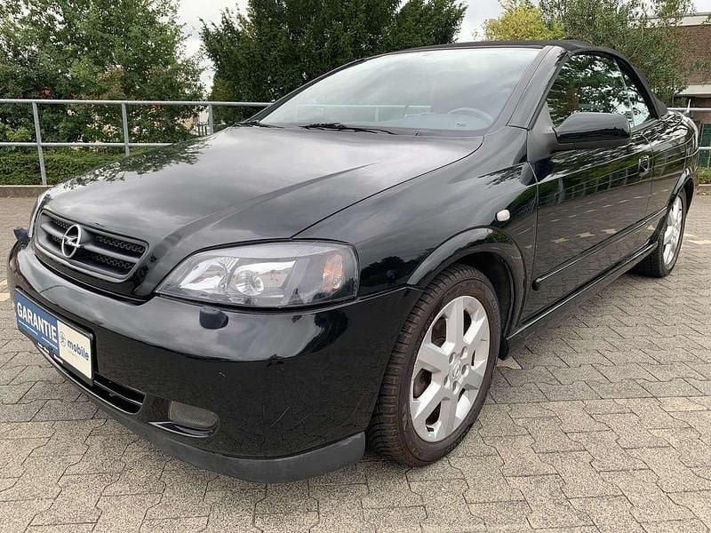 Gebraucht Opel Astra 147 PS (108 kW) 2002 Schwarz metallic Cabrio