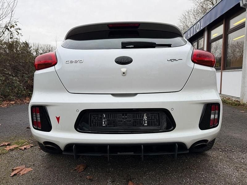 Gebraucht Kia Ceed GT GT 204 PS (150 kW) 2014 Weiß Limousine