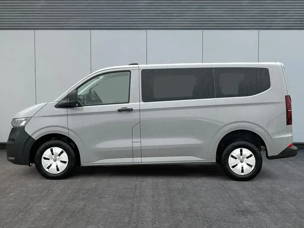 Neu VW Caravelle Basis 150 PS (110 kW) 2026 Stone grey Van