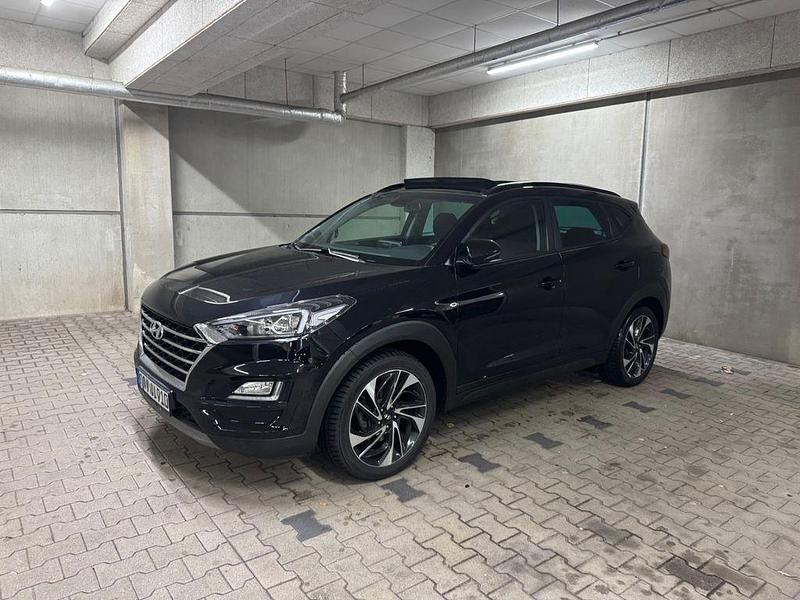 Schwarz Gebraucht 2018 Hyundai Tucson Trend SUV | 16.900 € (Guter Preis) - Bild 1/4