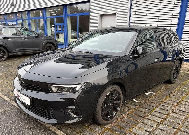 Gebraucht Opel Astra 131 PS (96 kW) 2024 Schwarz Kombi