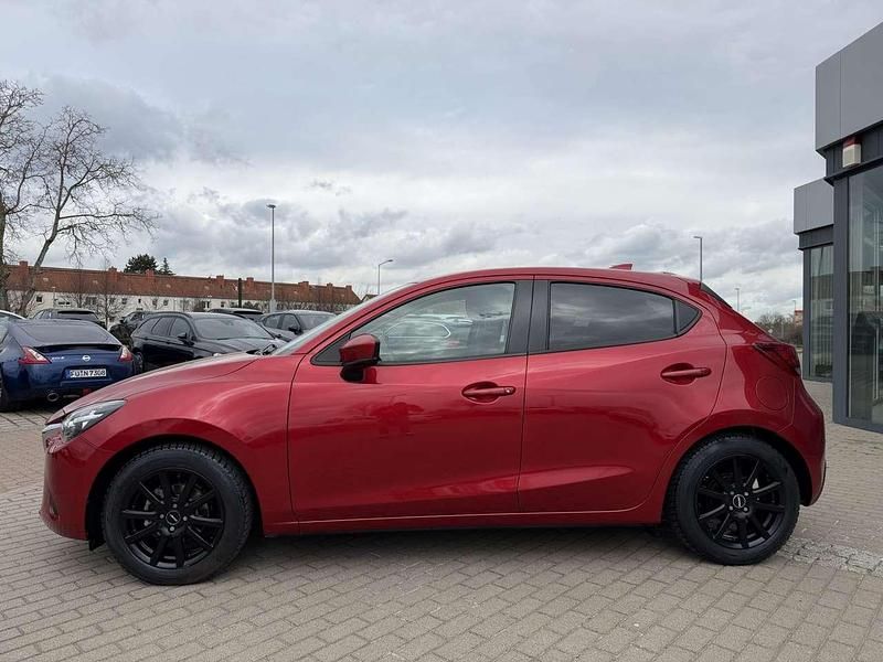 Gebraucht Mazda 2 Kizoku 90 PS (66 kW) 2017 Rot Kleinwagen