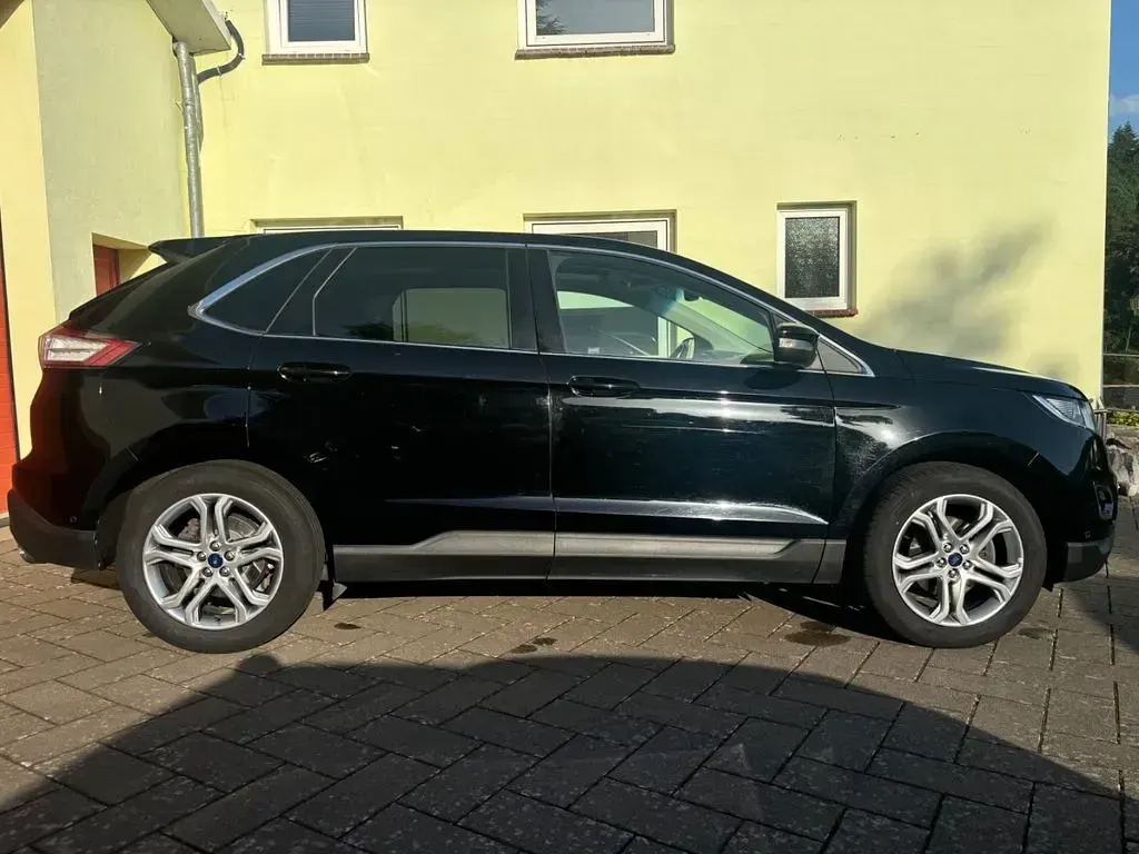 Gebraucht Ford Edge Titanium 209 PS (153 kW) 2018 Schwarz SUV