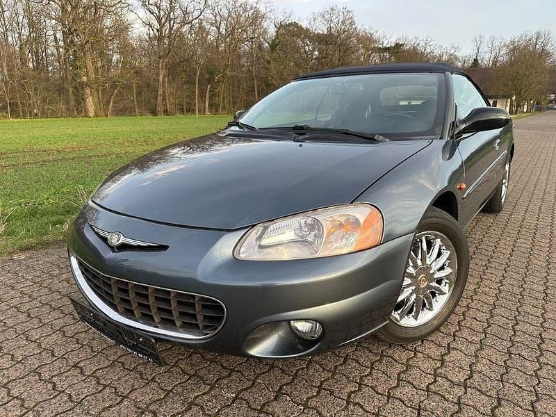 Blau Gebraucht 2002 Chrysler Sebring Cabriolet Cabrio | 6.290 € (Fairer Preis) - Bild 1/4