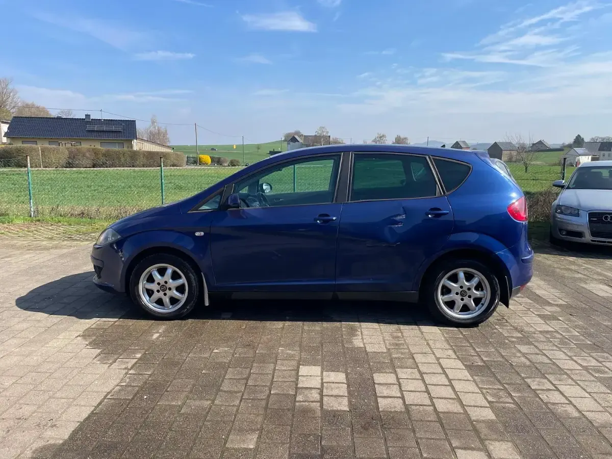 Gebraucht Seat Altea Reference 105 PS (77 kW) 2006 Blau Van / Kleinbus