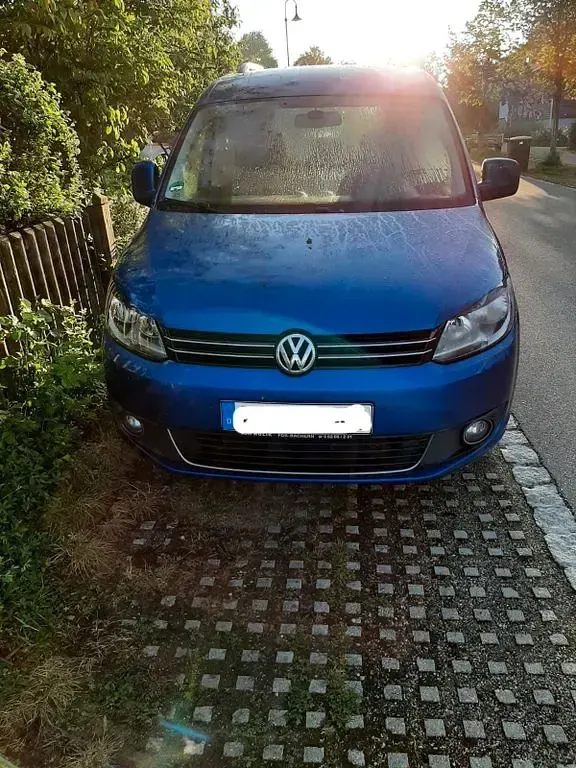 Gebraucht VW Caddy Edition 102 PS (75 kW) 2015 Blau Van / Kleinbus