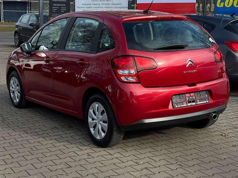 Gebraucht Citroën C3 95 PS (69 kW) 2011 Rot Limousine