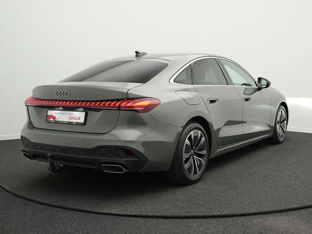 Gebraucht Audi A5 Performance 204 PS (150 kW) 2025 Chronosgrau metallic Limousine