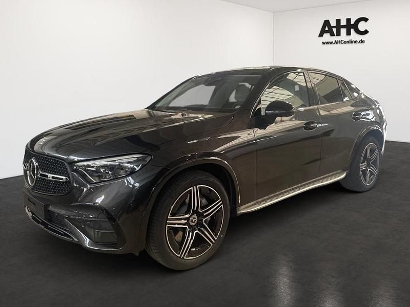 Grau Gebraucht 2025 Mercedes GLC200 AMG SUV | 71.590 € - Bild 1/4