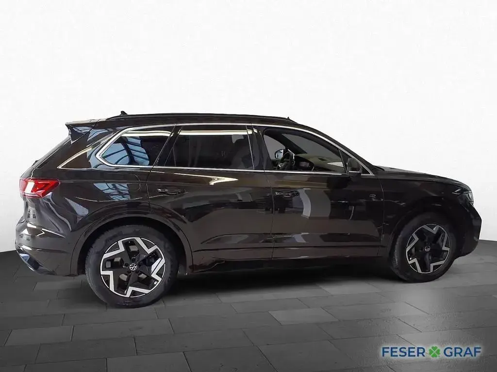 Gebraucht VW Touareg R-line 286 PS (210 kW) 2024 Braun SUV