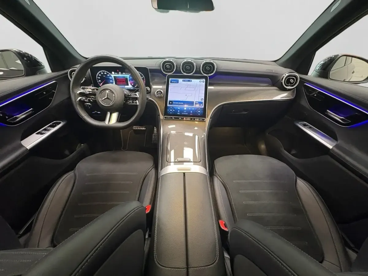 Gebraucht Mercedes GLC200 AMG 150 PS (110 kW) 2023 Szary SUV