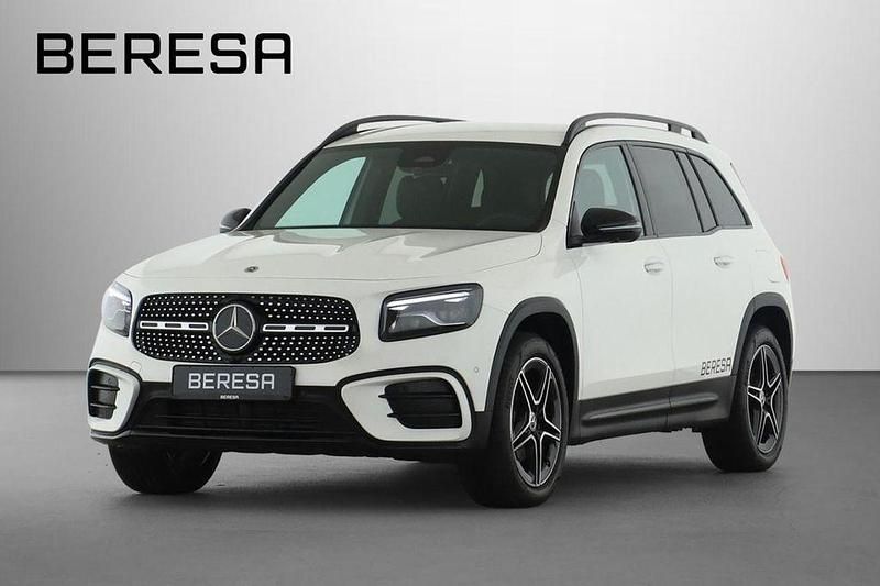 Weiß Gebraucht 2025 Mercedes GLB200 AMG SUV | 56.385 € - Bild 1/4