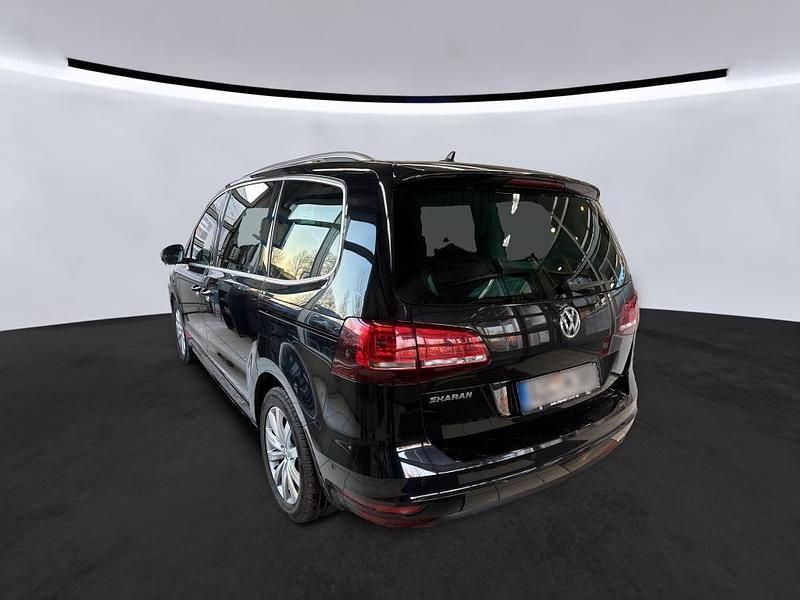 Gebraucht VW Sharan Highline 150 PS (110 kW) 2022 Schwarz Van / Kleinbus