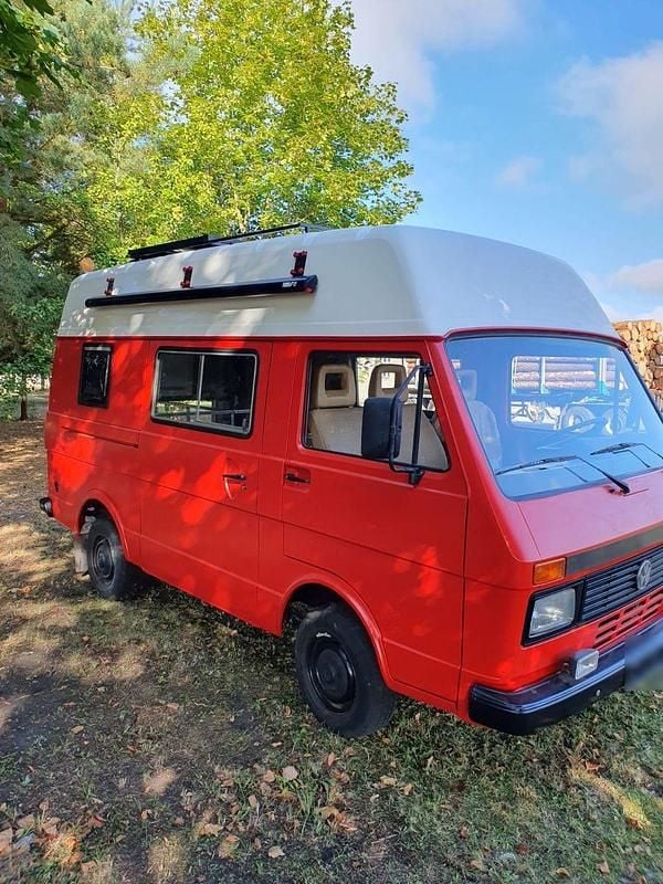 Second-hand VW LT 75 CP (55 kW) 1988 Roșu Monovolum