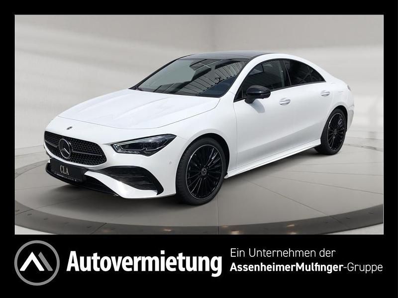 Weiß Gebraucht 2024 Mercedes CLA220 Night Limousine | 46.579 € - Bild 1/4