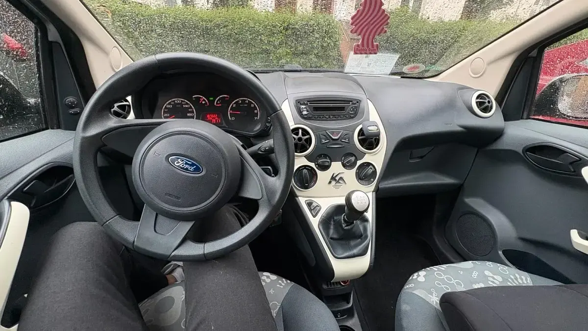 Gebraucht Ford Ka 69 PS (50 kW) 2010 Silber Kleinwagen