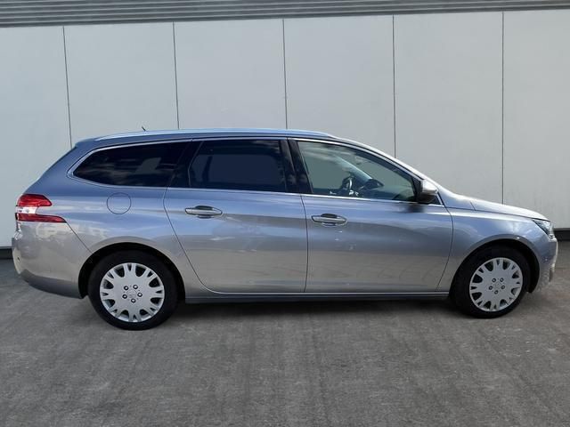 Gebraucht Peugeot 308 Allure 150 PS (110 kW) 2014 Artense Kombi