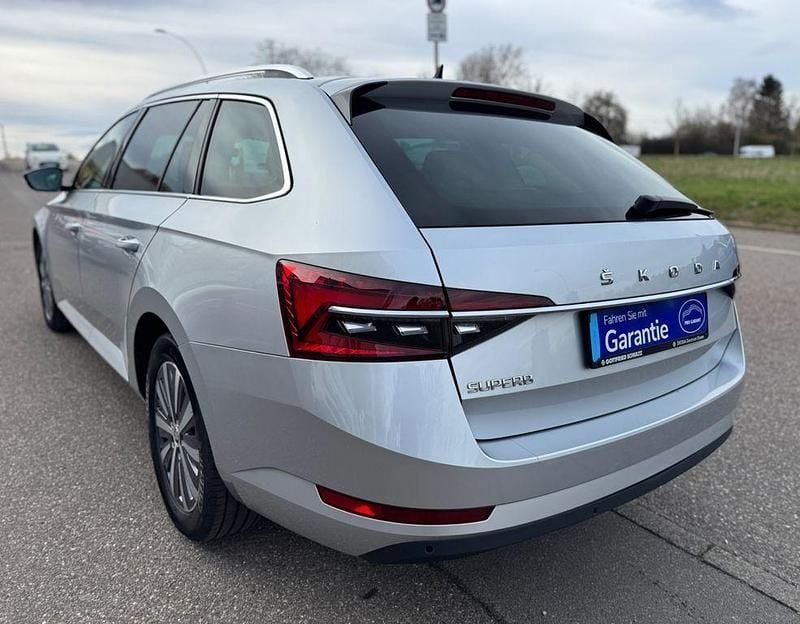 Gebraucht Skoda Superb Style 150 PS (110 kW) 2021 Silber Kombi