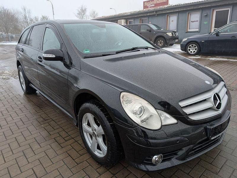Gebraucht Mercedes R320 224 PS (164 kW) 2009 Schwarz Van / Kleinbus