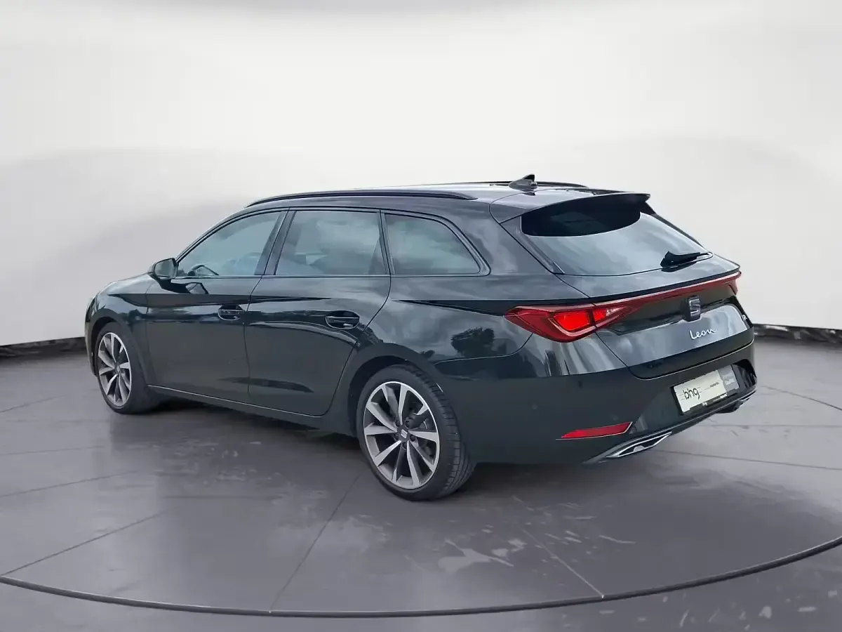 Gebraucht Seat Leon FR 150 PS (110 kW) 2023 Schwarz Kombi
