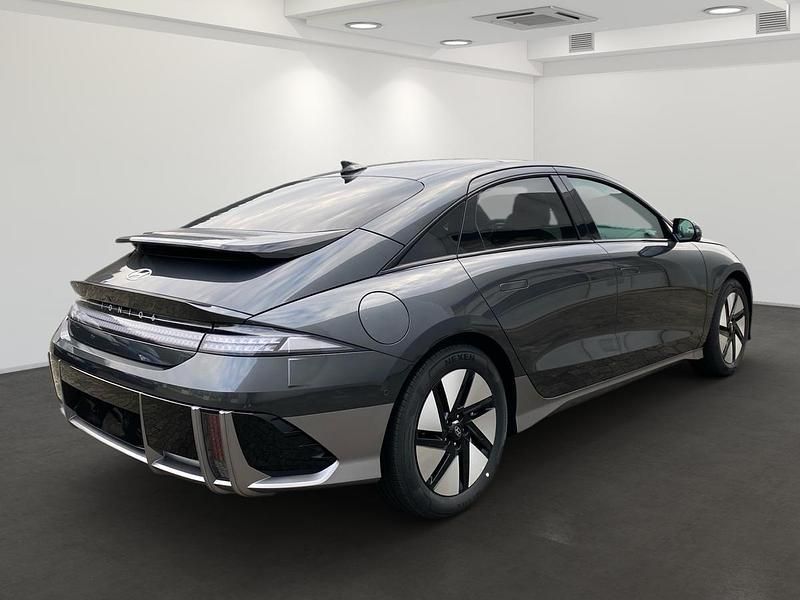 Gebraucht Hyundai Ioniq 6 Techniq 167 kW (228 PS) 2024 Grau metallic Limousine