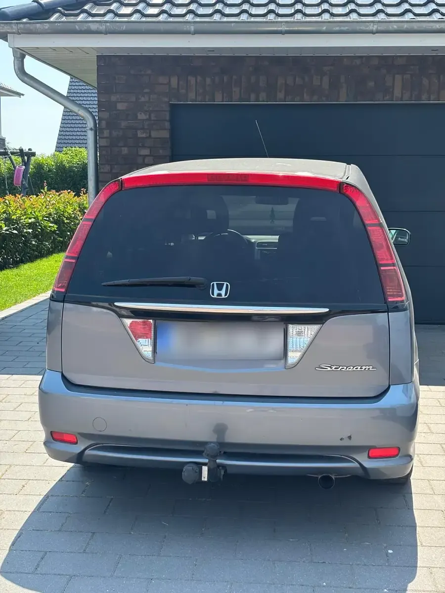 Gebraucht Honda Stream 156 PS (114 kW) 2004 Grau Van / Kleinbus