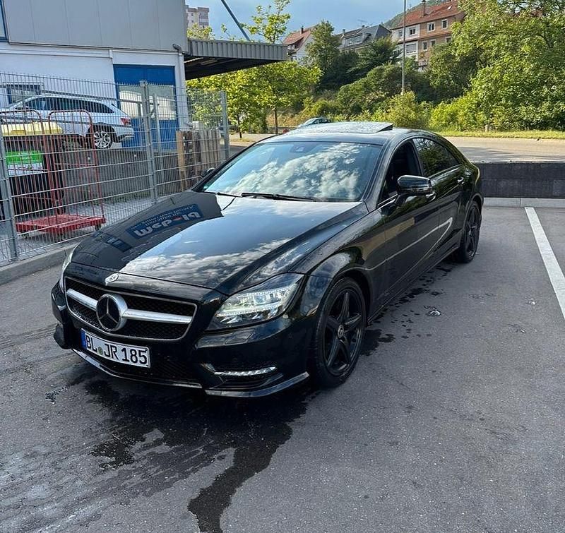 Schwarz Gebraucht 2013 Mercedes CLS350 AMG Coupé | 22.950 € (Etwas zu teuer) - Bild 1/4