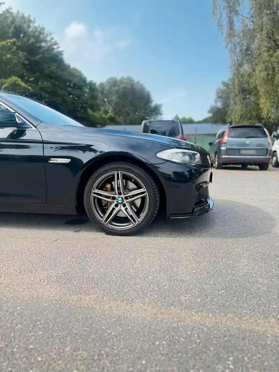 Gebraucht BMW 530 245 PS (180 kW) 2011 Schwarz Limousine