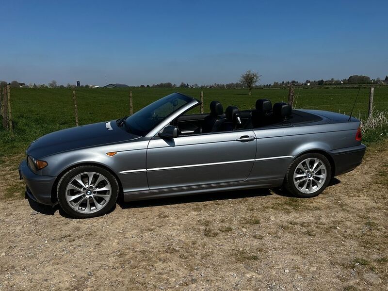 Grau Gebraucht 2003 BMW 320 Cabriolet Sport Line Cabrio | 6.500 € (Superpreis) - Bild 1/4