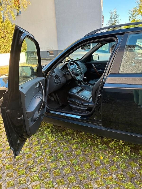 Gebraucht BMW X3 150 PS (110 kW) 2005 Schwarz SUV
