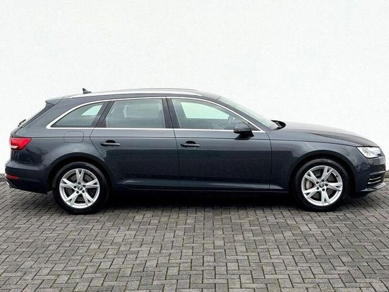 Gebraucht Audi A4 Sport 252 PS (185 kW) 2018 Grau Kombi