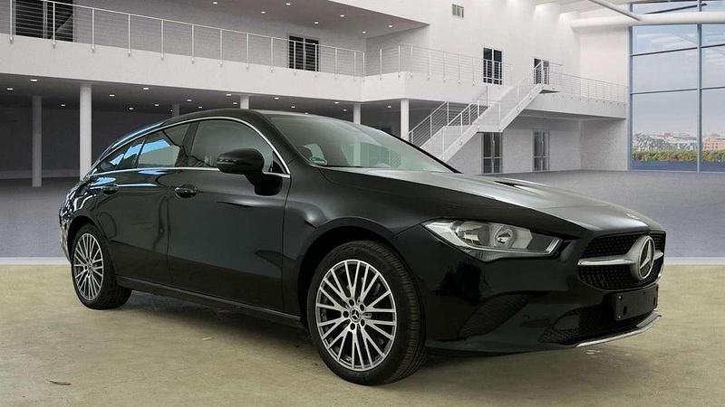 Gebraucht Mercedes CLA250 218 PS (160 kW) 2021 Nachtschwarz Limousine