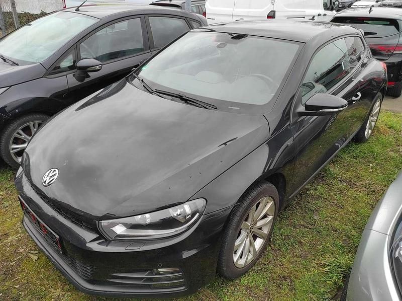 Gebraucht VW Scirocco CLUB 125 PS (91 kW) 2015 Deep black perleffekt Coupé
