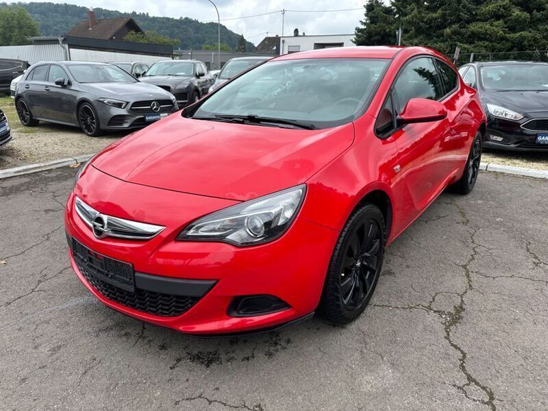 Rot Gebraucht 2014 Opel Astra GTC Active Coupé | 4.900 € (Guter Preis) - Bild 1/4
