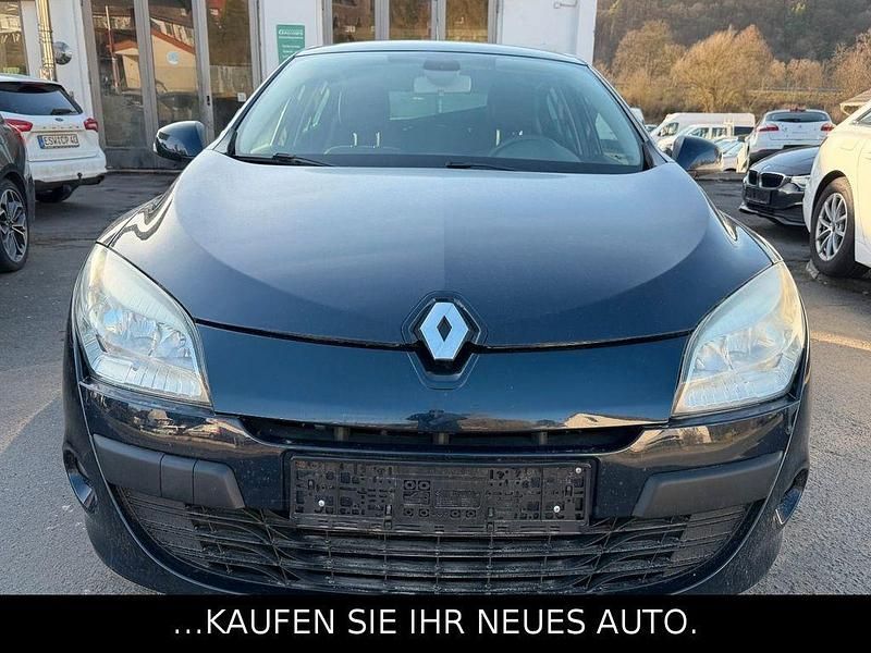 Gebraucht Renault Mégane Dynamique 110 PS (80 kW) 2010 Blau Limousine