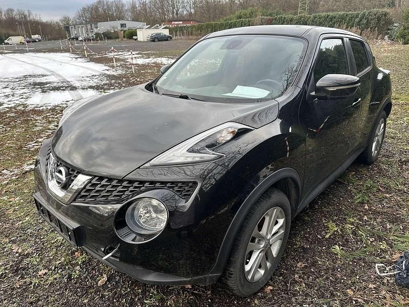 Black (m) Gebraucht 2016 Nissan Juke N-Connecta SUV | 6.990 € (Superpreis) - Bild 1/4