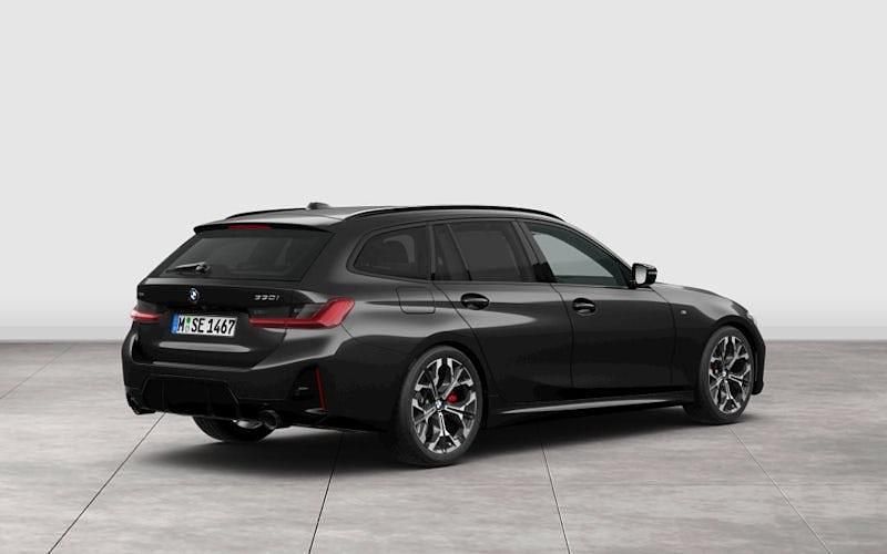 Gebraucht BMW 330 Shadowline 245 PS (180 kW) 2025 Schwarz Kombi