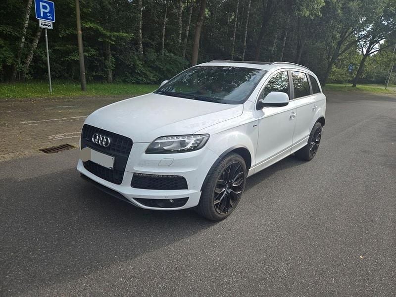 Weiß Gebraucht 2010 Audi Q7 SUV | 15.000 € (Fairer Preis) - Bild 1/4