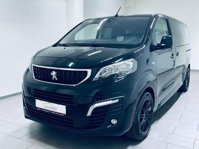 Schwarz Gebraucht 2018 Peugeot Traveller Active Van / Kleinbus | 14.980 € (Teuer) - Bild 1/4