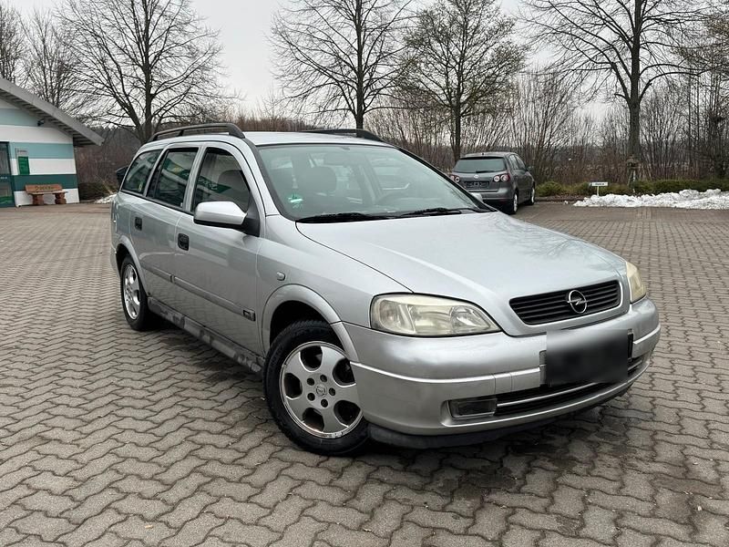 Gebraucht Opel Astra 116 PS (85 kW) 2000 Silber Kombi