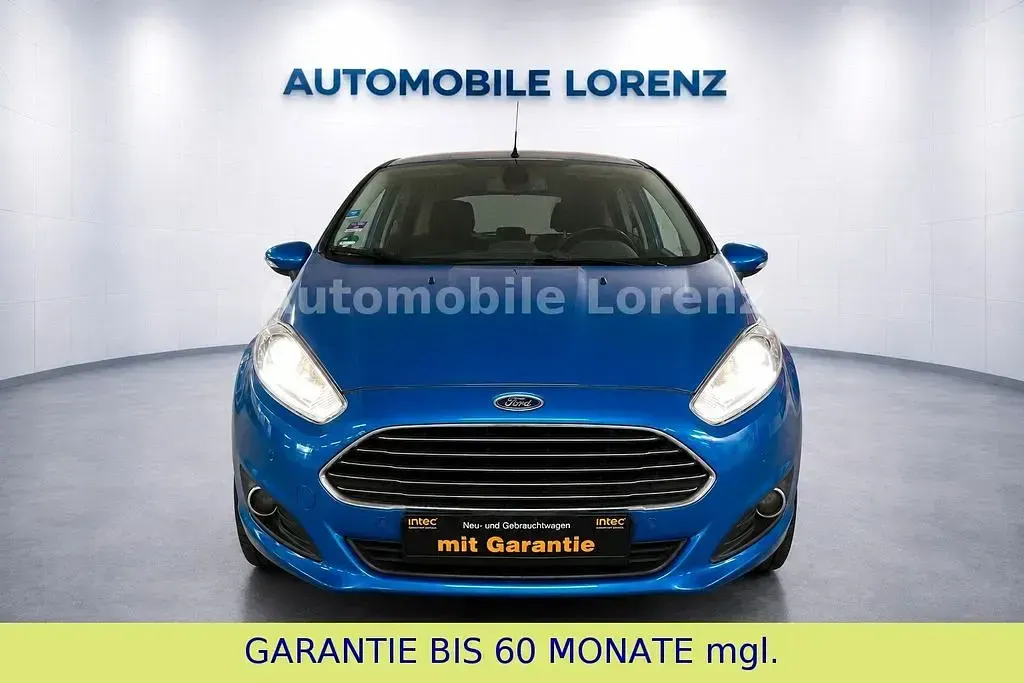 Gebraucht Ford Fiesta Titanium 101 PS (74 kW) 2016 Blau Kleinwagen