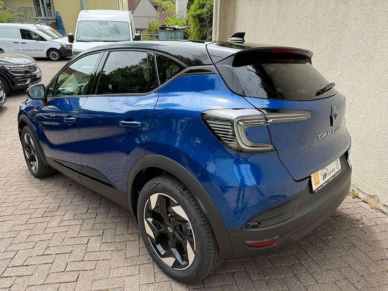 Neu Renault Captur Techno 91 PS (66 kW) 2025 Blau (ironblau & black pearl schwarz) SUV