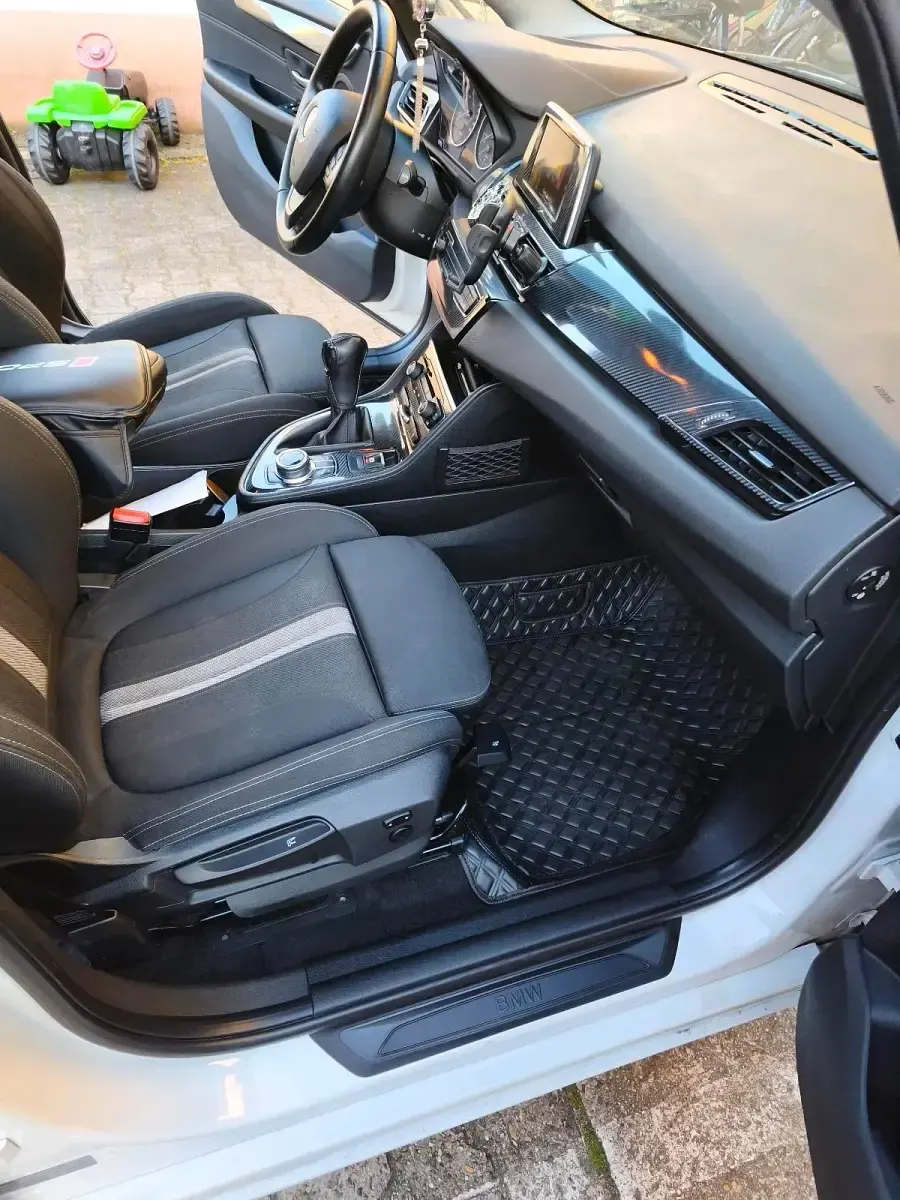 Gebraucht BMW 216 Gran Tourer 116 PS (85 kW) 2017 Weiß Van / Kleinbus