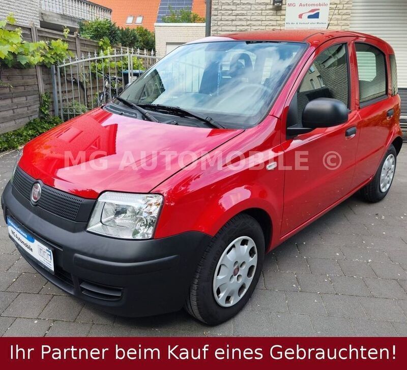 Rot Gebraucht 2011 Fiat Panda Kleinwagen | 4.550 € (Teuer) - Bild 1/4