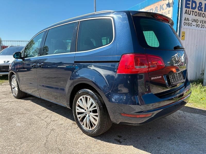 Gebraucht VW Sharan Style 140 PS (102 kW) 2011 Blau Van / Kleinbus
