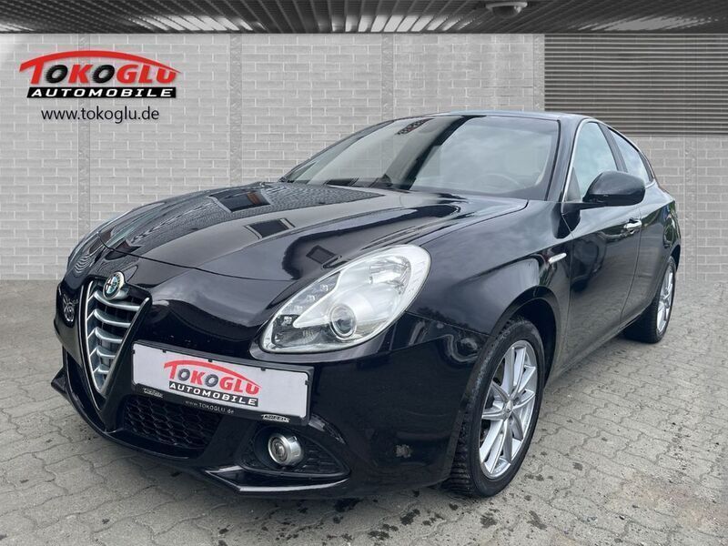 Gebraucht Alfa Romeo Giulietta Turismo 175 PS (128 kW) 2015 Etna schwarz) (schwarz Kleinwagen