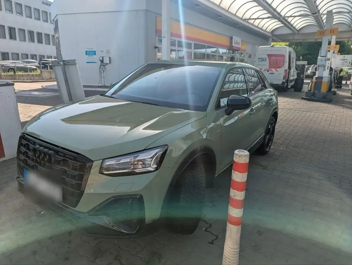 Gebraucht Audi Q2 S-Line 150 PS (110 kW) 2021 Grün SUV