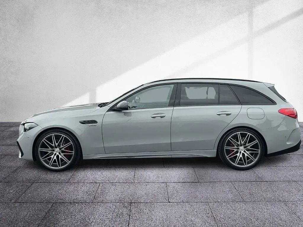 Gebraucht Mercedes C63 AMG AMG 476 PS (350 kW) 2025 Grau Limousine